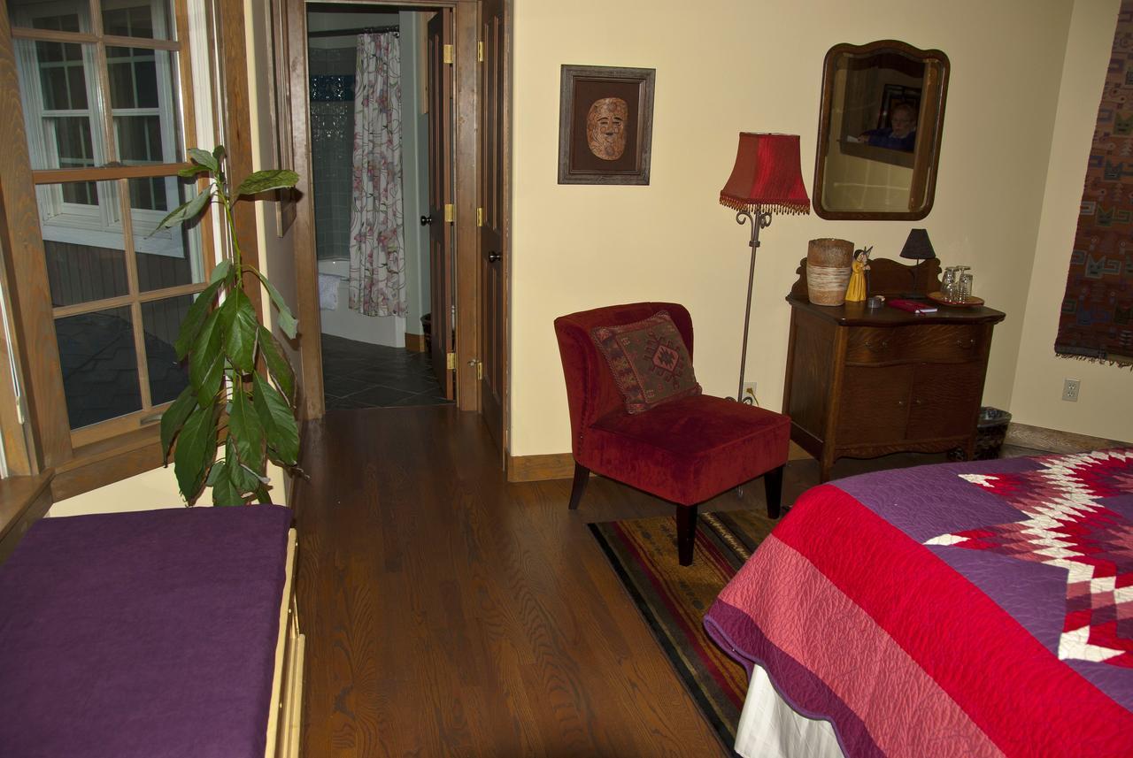 Hideaway Lodge B And B Woodinville Extérieur photo