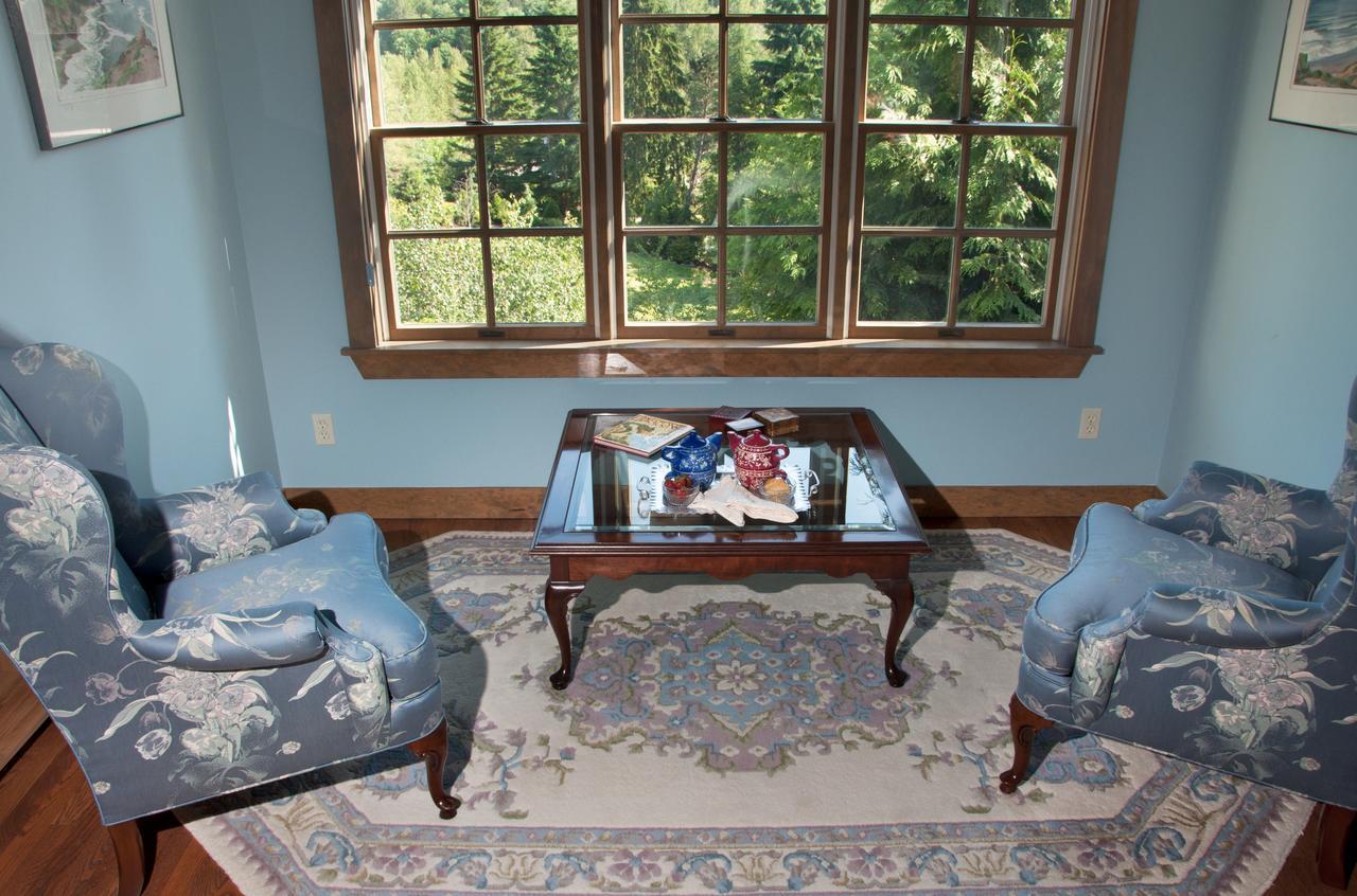 Hideaway Lodge B And B Woodinville Extérieur photo