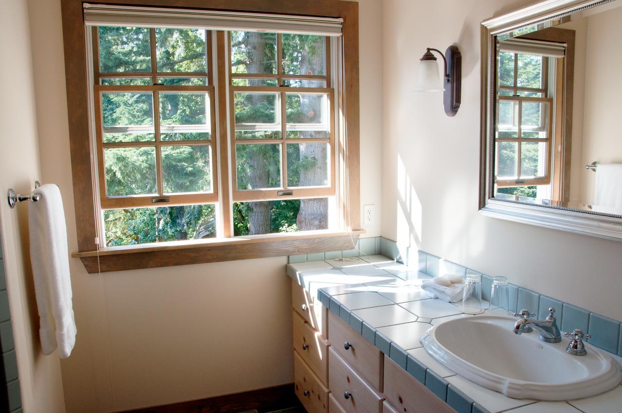 Hideaway Lodge B And B Woodinville Extérieur photo